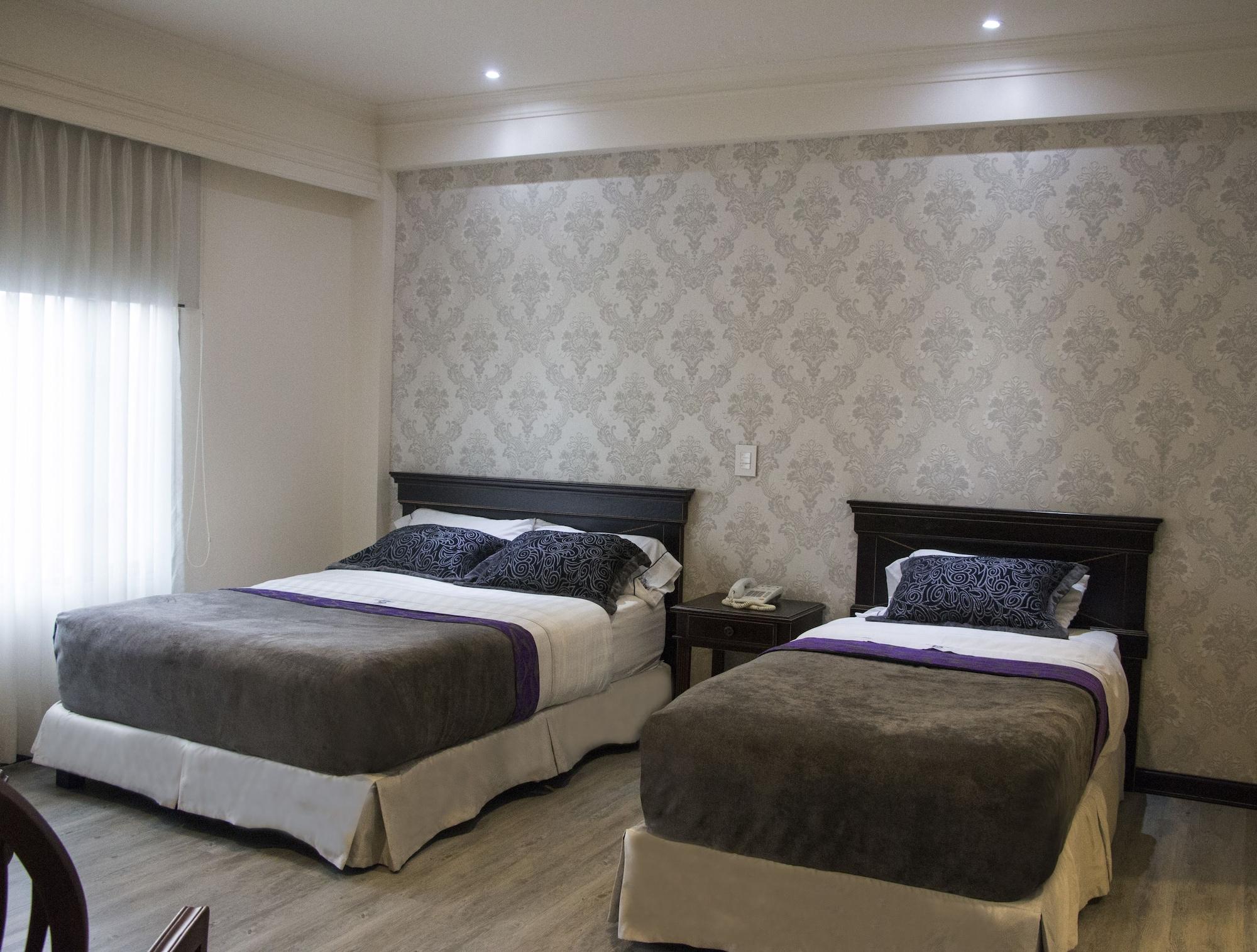 Hotel Castilla Real Pereira Esterno foto